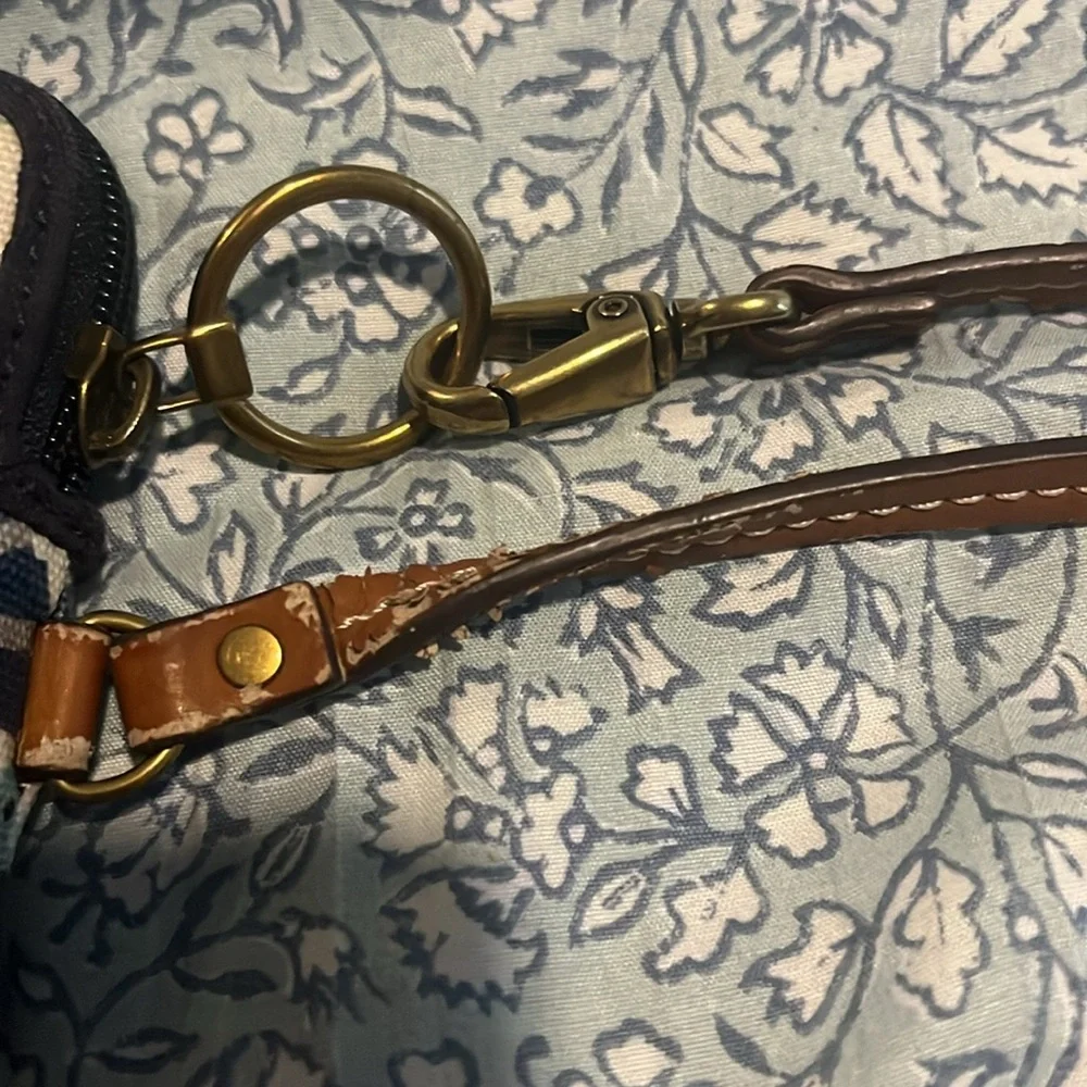 Fossil phone and wallet bag